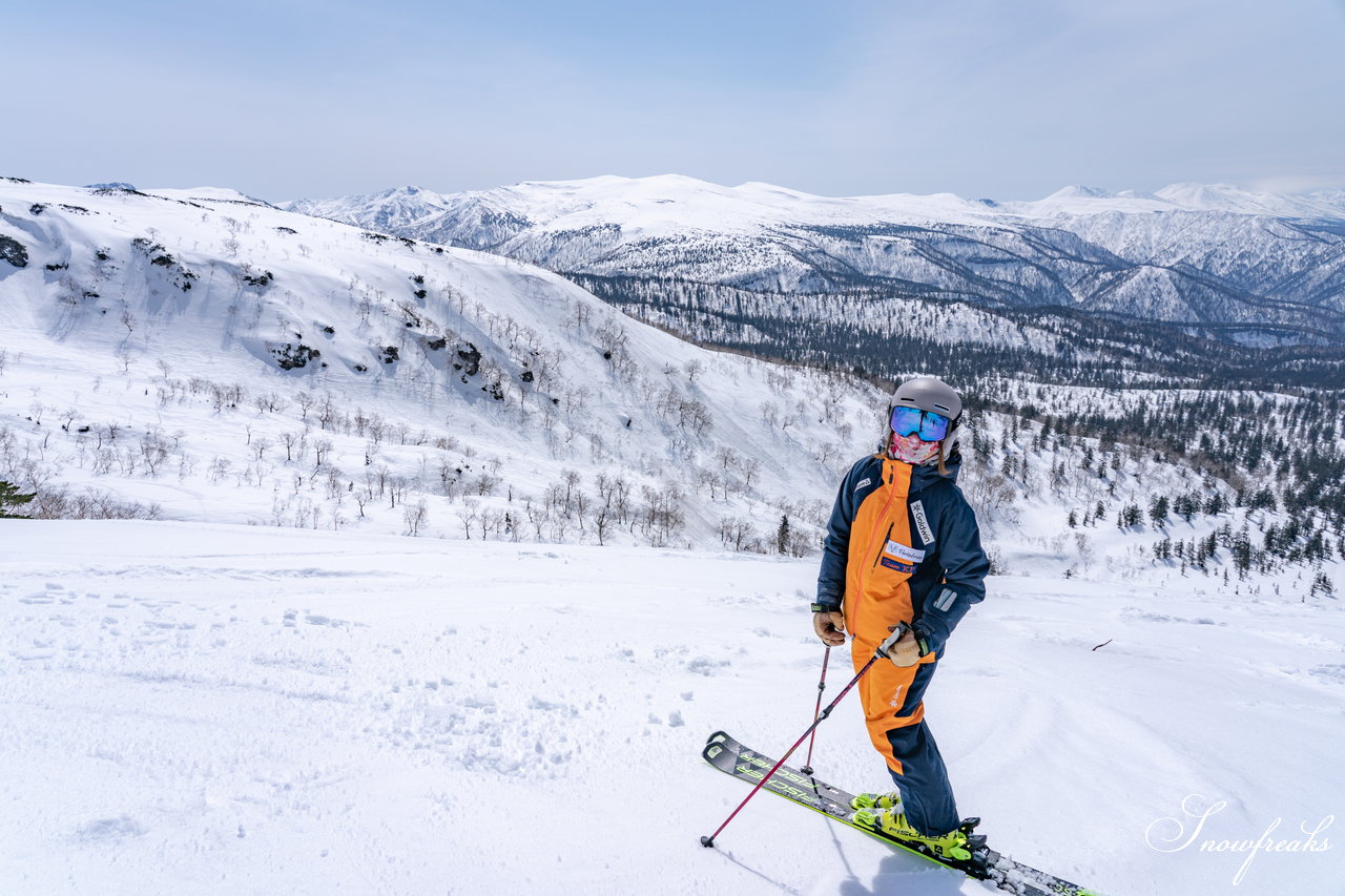 TeamKP・秋山穂香さんが滑る、絶景・春の大雪山旭岳(*^^*)